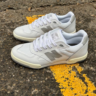 New Balance #600 Knox Shoes (white)